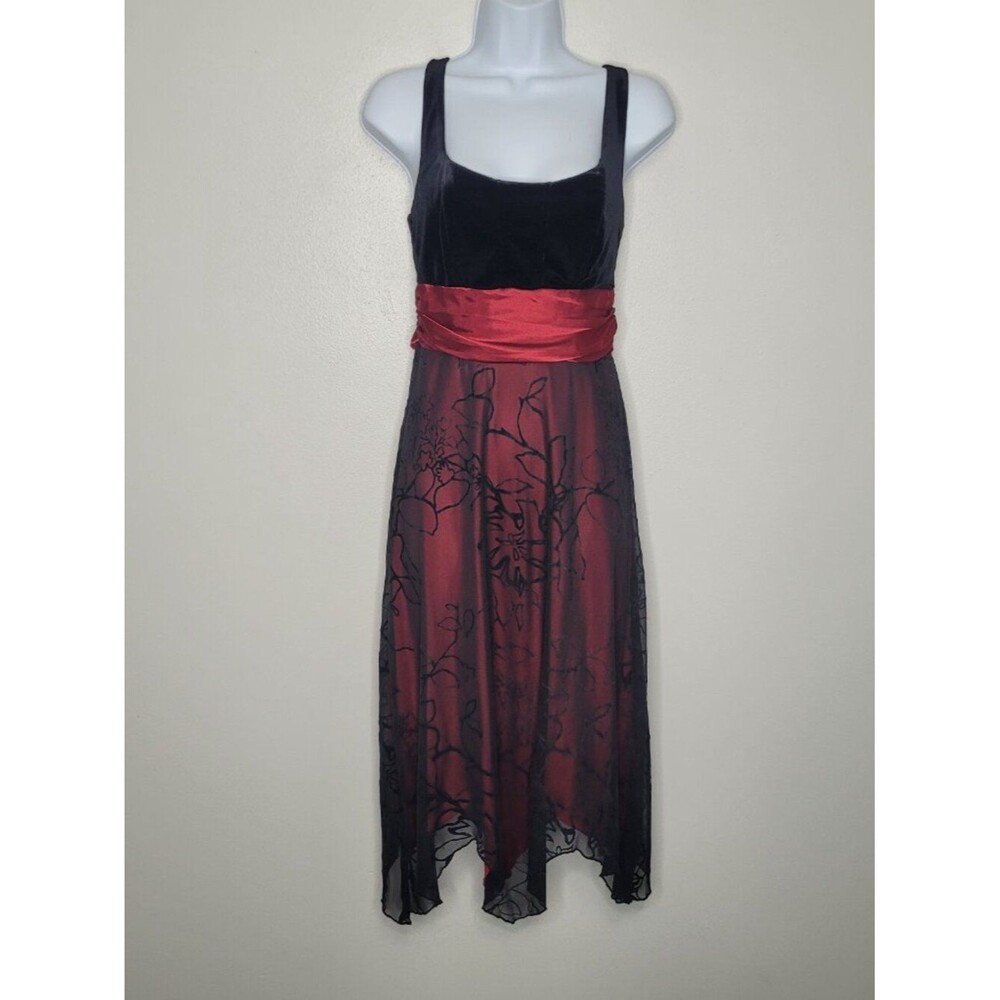 Red black mesh overlay witchy whimsigoth vamp homecoming dress tie back